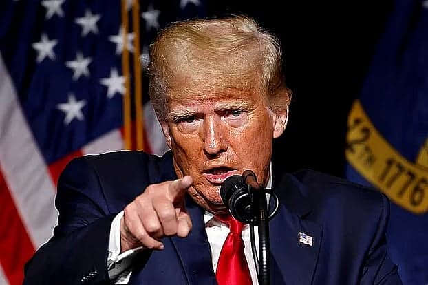 ইউরোপের ওপর ১০০% শুল্ক আরোপের হুমকি দিলেন ট্রাম্প